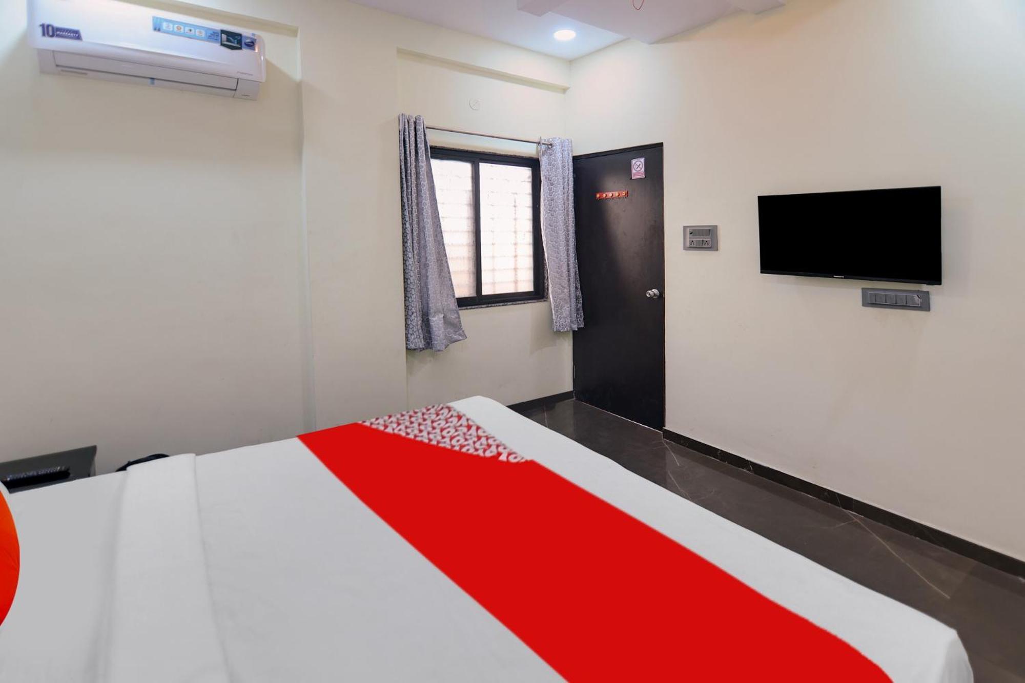 Oyo Hotel Blackgold Chandrapur Luaran gambar