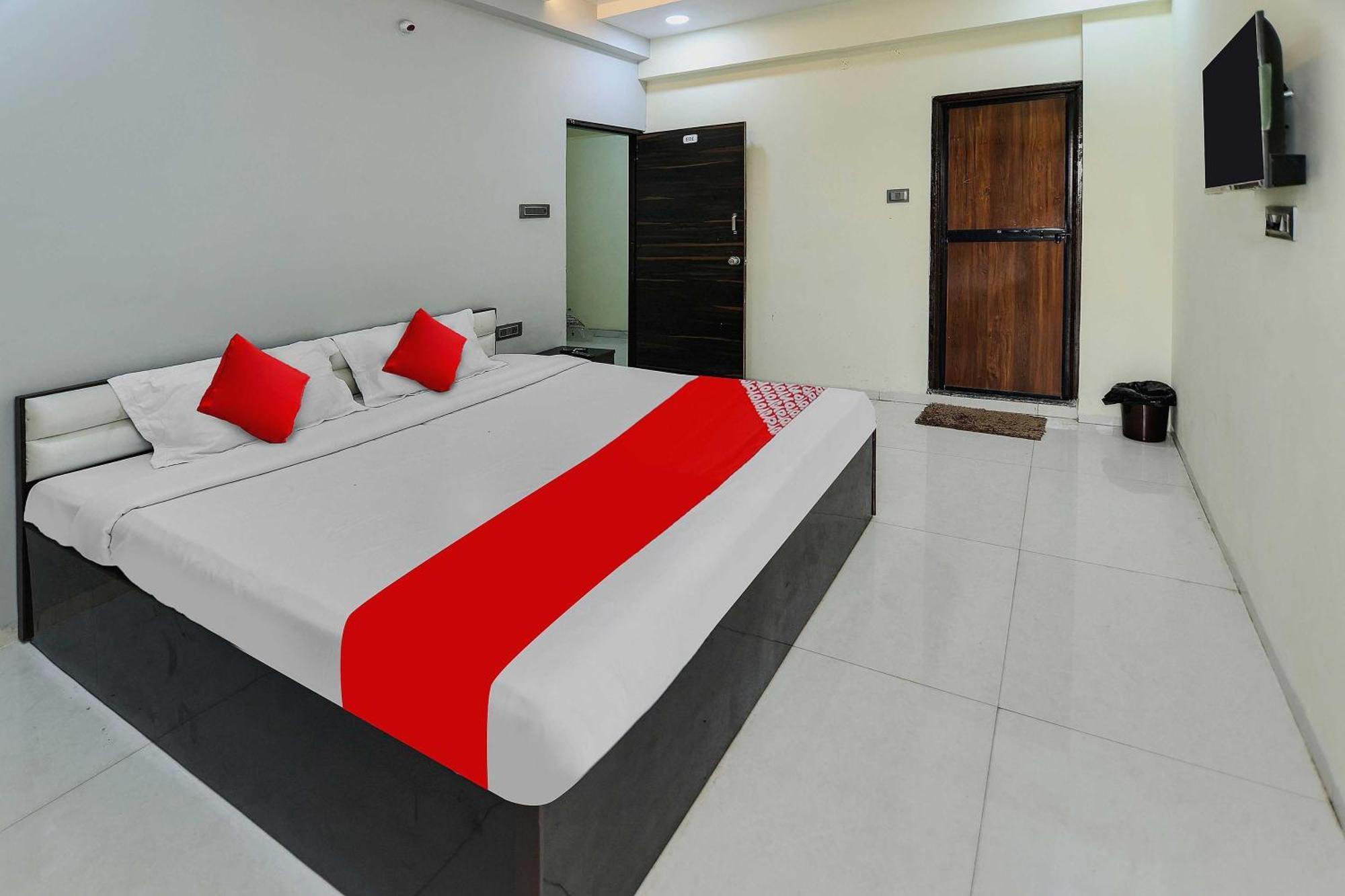 Oyo Hotel Blackgold Chandrapur Luaran gambar