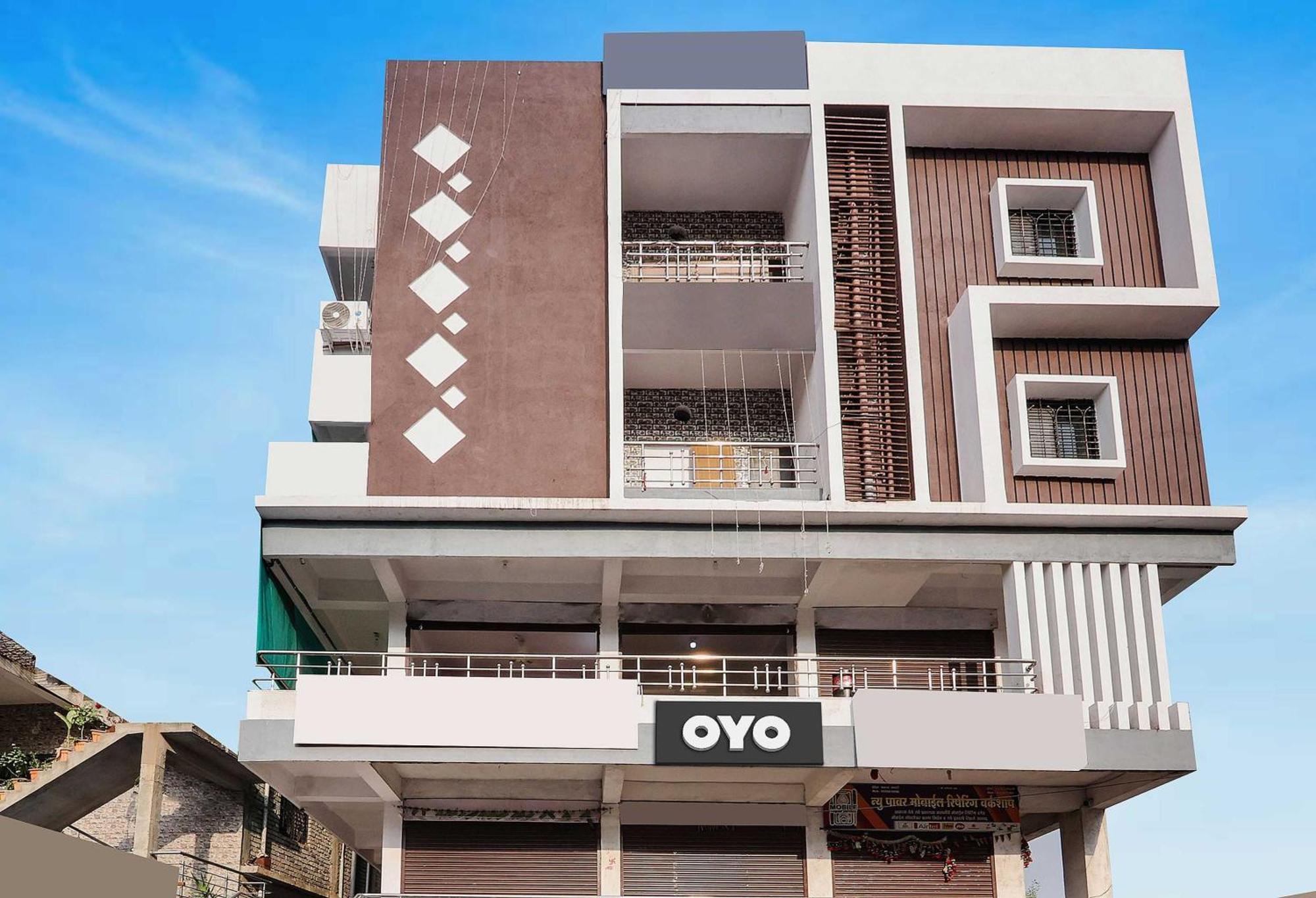 Oyo Hotel Blackgold Chandrapur Luaran gambar