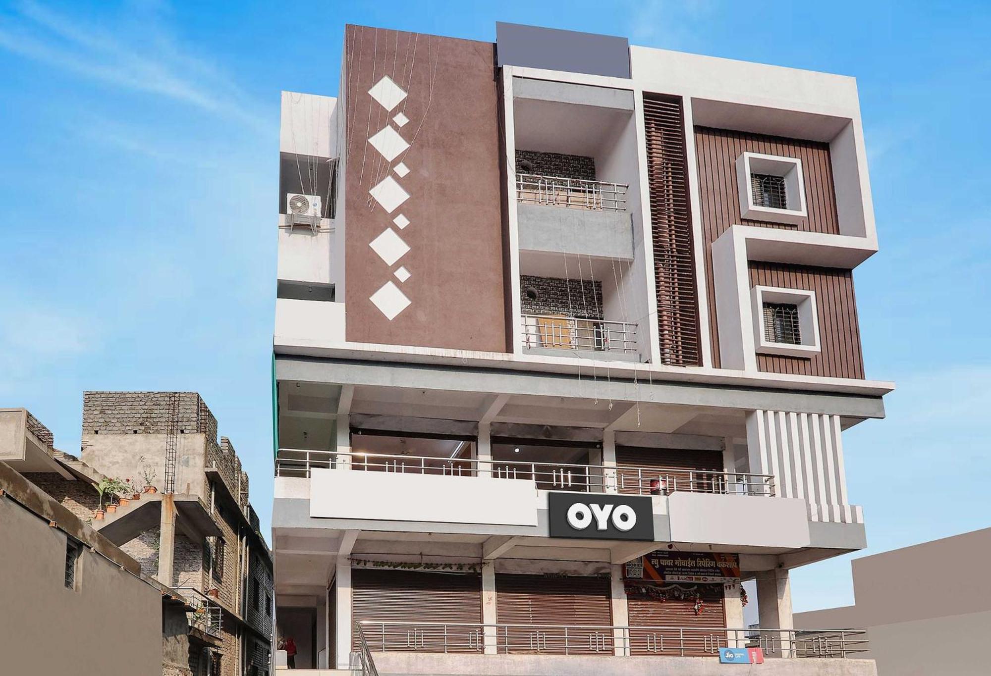 Oyo Hotel Blackgold Chandrapur Luaran gambar