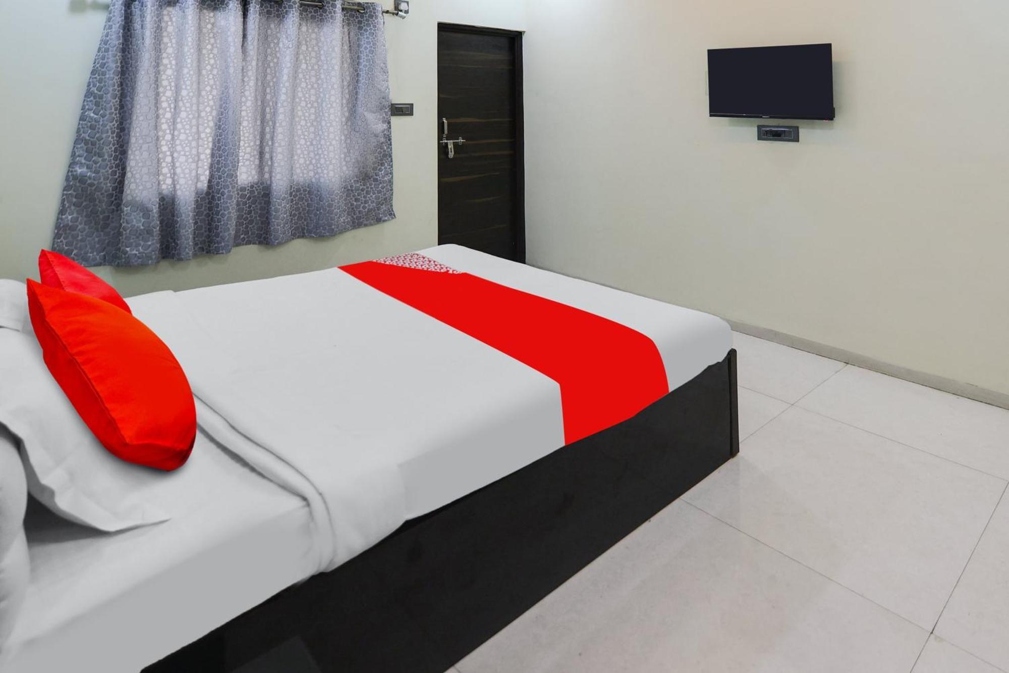 Oyo Hotel Blackgold Chandrapur Luaran gambar